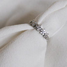 Load image into Gallery viewer, Flower Crown Ring