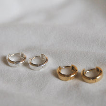 Load image into Gallery viewer, Simple Hoops