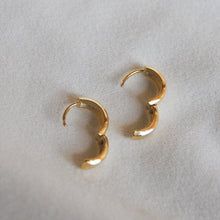 Load image into Gallery viewer, Simple Hoops