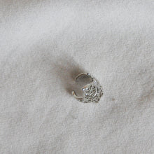 Load image into Gallery viewer, Butterfly Ear Cuff