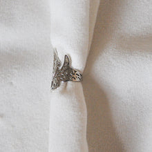 Load image into Gallery viewer, Butterfly Ear Cuff