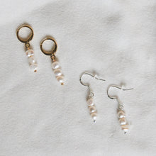 Load image into Gallery viewer, Triple Pearl Earrings