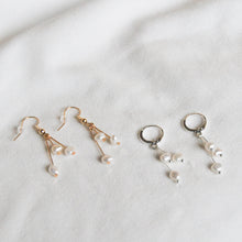 Load image into Gallery viewer, Staggered Pearl Earrings