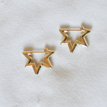 Load image into Gallery viewer, Zigzag Hoops