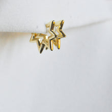 Load image into Gallery viewer, Zigzag Hoops