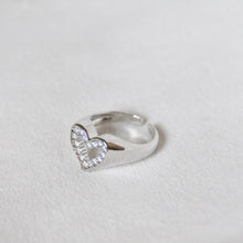 Load image into Gallery viewer, Bold Heart Ring
