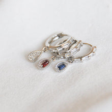 Load image into Gallery viewer, Teardrop Hoops