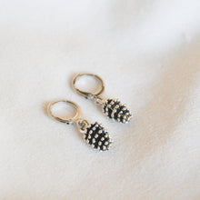 Load image into Gallery viewer, Pinecone Earrings
