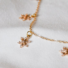Load image into Gallery viewer, Snowstorm Necklace