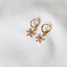 Load image into Gallery viewer, Snowflake Earrings
