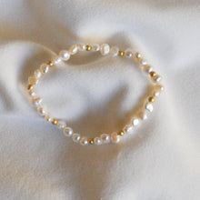 Load image into Gallery viewer, Gold Beaded Pearl Bracelet