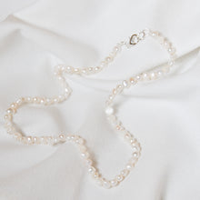Load image into Gallery viewer, Pearl Necklace
