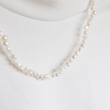 Load image into Gallery viewer, Pearl Necklace