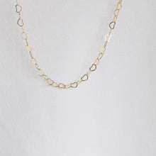 Load image into Gallery viewer, Heart Chain Necklace
