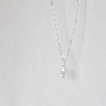 Load image into Gallery viewer, Single Pearl Necklace