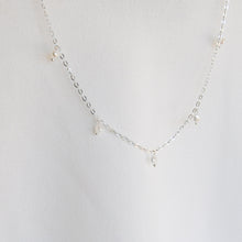 Load image into Gallery viewer, Pearl Drop Necklace