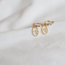 Load image into Gallery viewer, Abstract Face Earrings