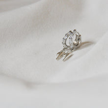 Load image into Gallery viewer, Lightning Earrings