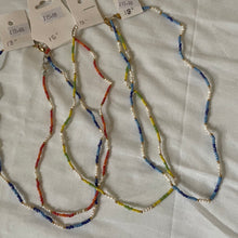 Load image into Gallery viewer, Thin Gradient Pearl Necklaces
