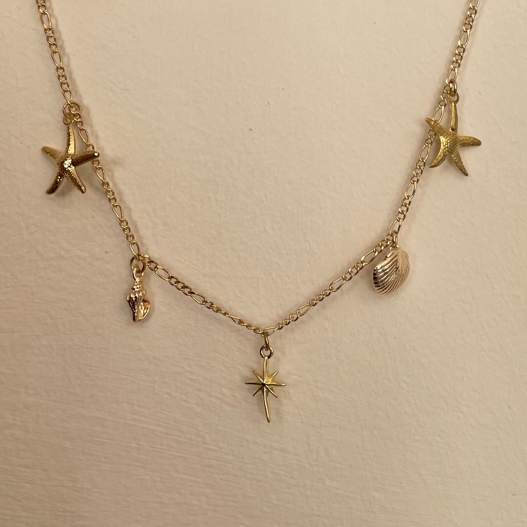 Seaside Necklace (Figaro Chain)