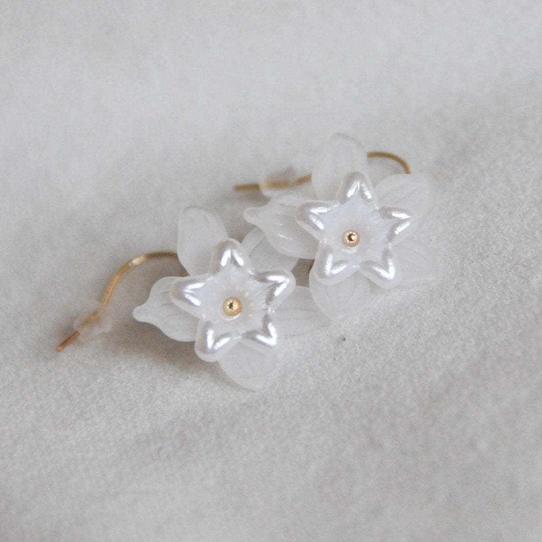 Lily Earrings