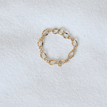 Load image into Gallery viewer, Twisted Chain Ring
