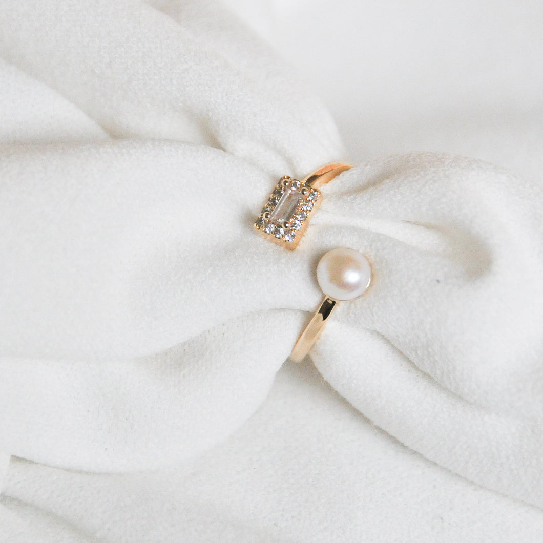 Rectangle Pearl Ring