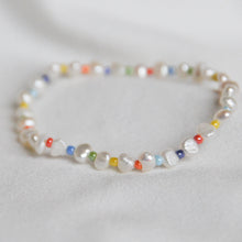 Load image into Gallery viewer, Confetti Pearl Bracelet
