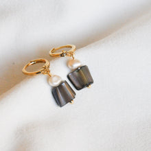 Load image into Gallery viewer, Sea Earrings
