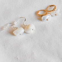 Load image into Gallery viewer, Single Shell Earrings
