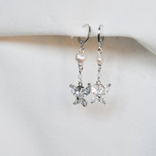 Load image into Gallery viewer, Papillon Beaded Earrings
