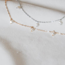 Load image into Gallery viewer, Pearl Drop Necklace
