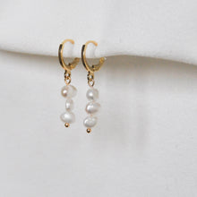 Load image into Gallery viewer, Triple Pearl Earrings
