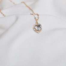 Load image into Gallery viewer, Heart Necklace
